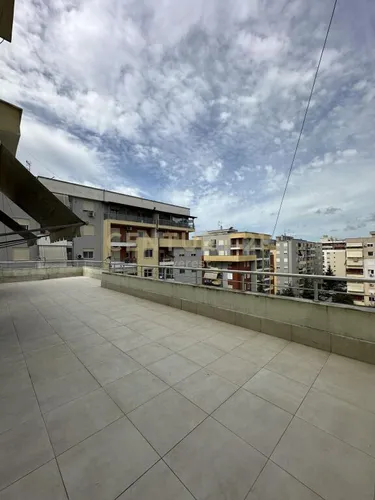 Foto e Apartment në shitje astir, Tiranë