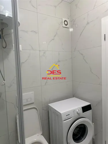 Foto e Apartment me qera Vila L 2 Cmimi: 400 Euro/Muaj 𝗢𝗿𝗴𝗮𝗻𝗶𝘇𝗶𝗺𝗶:* 1 Sallon* 1 Kuzhinë* 1 Dhomë gjumi* 1 Tualet Për më shumë informacione ose një vizitë në pronë, Tirane, Tiranë