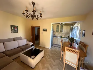 Foto e Apartment në shitje Ali Demi, Tiranë