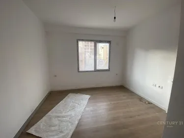 Foto e Apartment në shitje rruga ish fusha e aviacionit, Tiranë