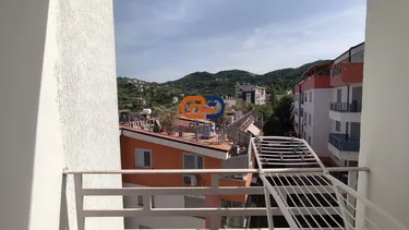 Foto e Apartment në shitje Kopshti Botanik - Kopshti Zoologjik- Liqeni Thate, Rruga Hamdi Sina, Sauk, Tiranë