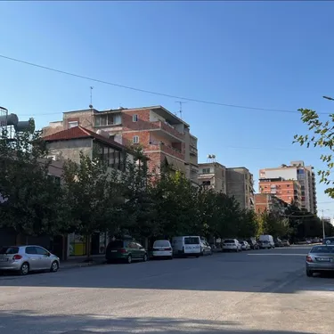 Foto e pronë në shitje Xhevdet Nepravishtja, Bulevardi Shetitorja e Stadiumit, Lushnje, Lushnjë