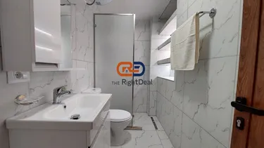 Foto e Apartment në shitje 9 Katshet - Pazari i Ri - Shkolla e Kuqe - ATSH - Ministria e Jashtme, Rruga Hoxha Tahsim, Tiranë