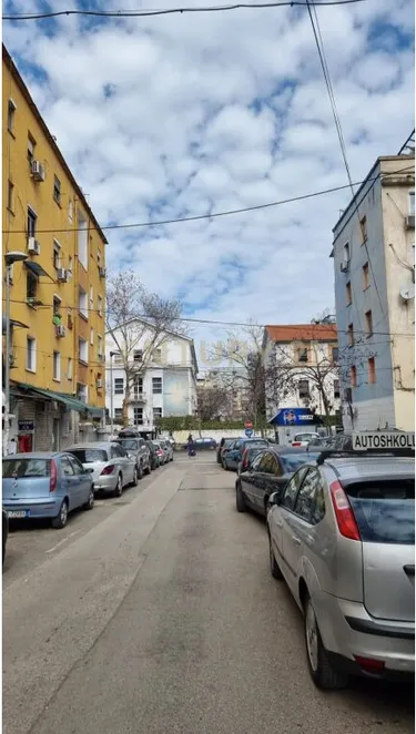 Foto e Ambient biznesi në shitje Rruga Mine Peza, PERBALLE HARRY FULTZ, Tiranë