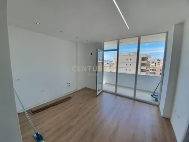 Foto e Apartment në shitje rrota kuqe, plazh, Durrës