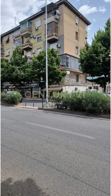 Photo of commercial for sale Brryli, Tiranë