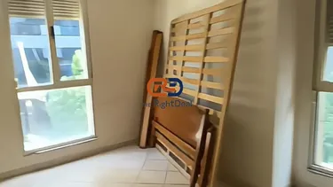 Foto e Apartment në shitje Hipoteka - Bulevardi i Ri - Jordan Misja - Stacioni i Trenit, Rruga Reshit Petrela, Tiranë