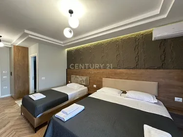 Foto e studio në shitje Ish Stacioni i Trenit, Rruga Jordan Misja, Tiranë