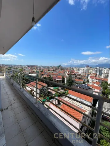 Foto e Apartment në shitje Qendra Tregtare Kristal, Rruga Robert Zhvarc, Tiranë