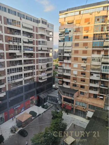 Foto e Apartment në shitje Ish Stacioni i Trenit, Rruga Petrela, Tiranë