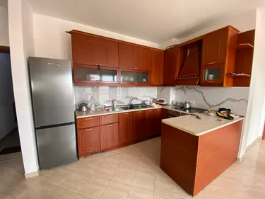 Foto e Apartment me qera Kinostudio, Tiranë