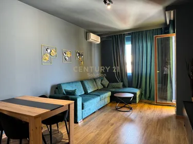 Foto e Parkim në shitje Yzberish, Grand Gallery, Tiranë
