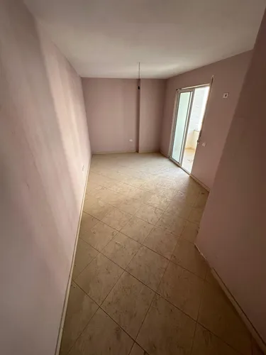 Foto e Apartment në shitje fresk, Tiranë