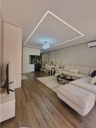 Foto e Apartment me qera Komuna e Parisit, Tiranë