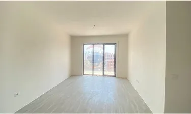 Foto e Apartment në shitje Fusha e Aviacionit, Tiranë