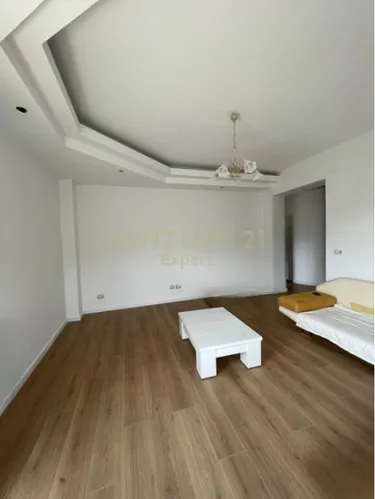 Foto e Apartment në shitje Materniteti i Ri, Tiranë