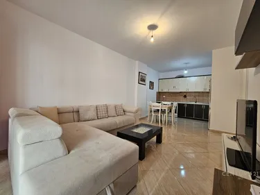 Foto e Apartment me qera Pallatet Cabej, Rruga Besim Alla, Tiranë