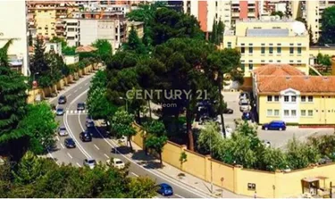 Foto e Ambient biznesi me qera Rruga e Elbasanit, Rruga Pjetër Budi, Tiranë