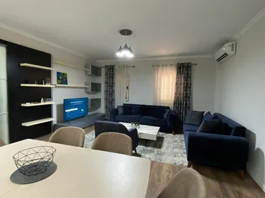 Foto e Apartment me qera komuna e parisit, Tiranë