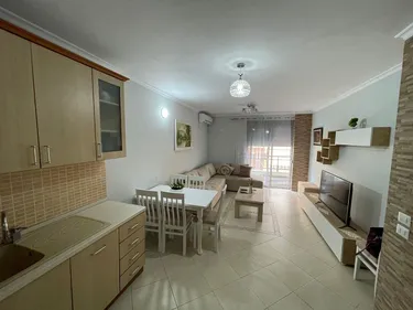 Foto e Apartment me qera Liqeni Thate, Tiranë