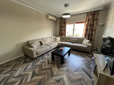 Foto e Apartment me qera Komuna e Parisit, Tiranë