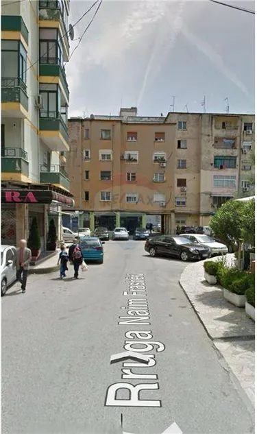 Foto e Ambient biznesi në shitje Rruga Naim Frasheri, Zogu i Zi, Tiranë