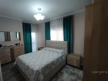 Foto e Apartment në shitje rruga yzberisht, Tiranë