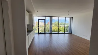 Foto e Apartment me qera Liqeni i Tiranës, Kompleksi Lake View - Liqeni i Tiranes, Tiranë