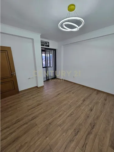 Foto e Apartment në shitje Rruga e Dibrës, Prane Fakultetit Mjekesise, Tiranë