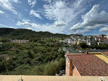 Foto e Apartment në shitje Liqeni i Thatë, Liqeni i Thate, Tiranë