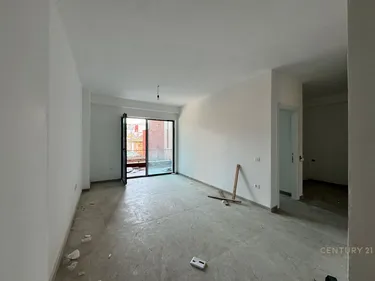 Foto e Apartment në shitje rruga myslym shyri, Tiranë