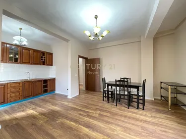 Foto e Apartment në shitje rruga myslym shyri, Tiranë