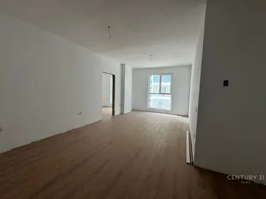 Foto e Apartment në shitje Qendra Tregtare QTU, Tiranë