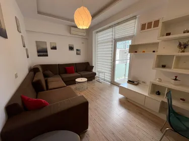 Foto e Apartment në shitje Komuna e parisit, Tiranë