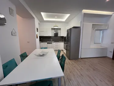 Foto e Apartment në shitje Komuna e parisit, Tiranë