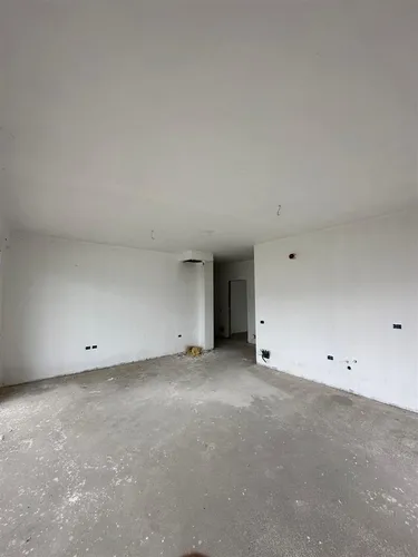 Foto e Apartment në shitje Liqeni i Thate, Rruga Hamdi Sina, Tiranë