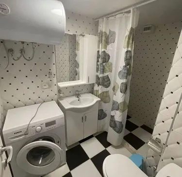Foto e Apartment me qera Bllok, Tiranë