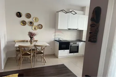 Foto e Apartment me qera Kompleksi Mateo, Kopshti Zoologjik, Tiranë