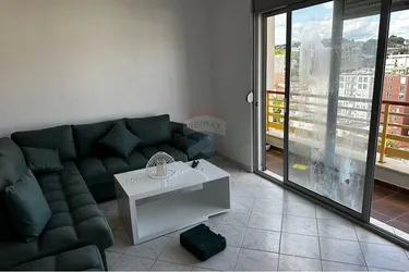 Foto e Apartment me qera Durrës