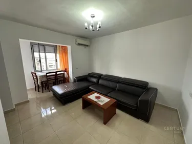 Foto e Apartment në shitje Laprakë, Prane KMY, Tiranë