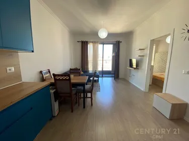 Foto e Apartment me qera Komuna e Parisit, Kopmpleksi Pajton, Tiranë