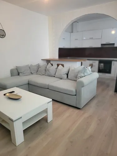Foto e Apartment me qera Brryli, Materniteti i Ri, Tiranë