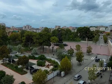 Foto e Apartment në shitje Xhamia, Sheshi i Flamurit, Vlorë