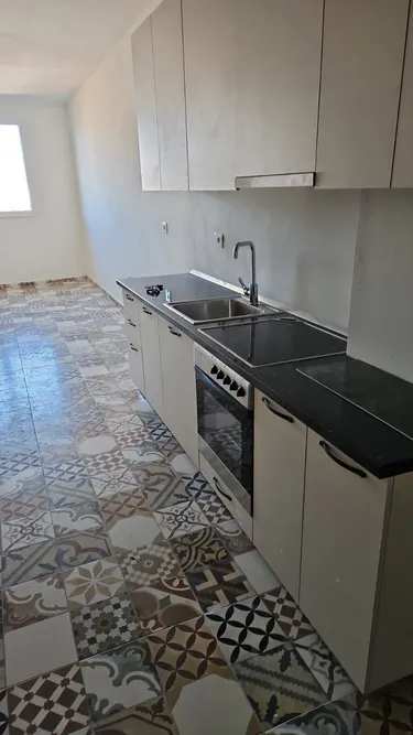 Foto e Apartment me qera Perballe Spitalit Amerikan 3, Tiranë