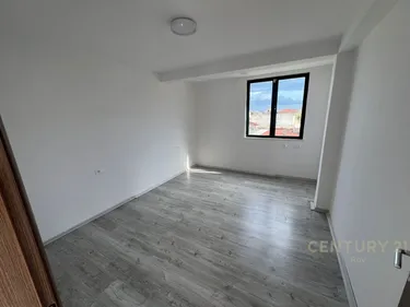 Foto e Apartment në shitje spitalle, Durrës