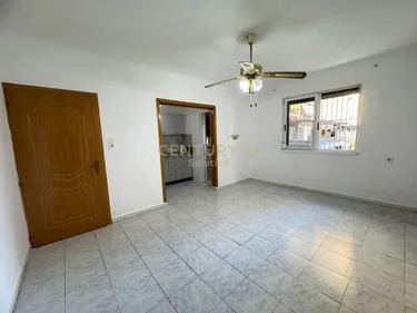 Foto e Apartment në shitje Kinostudio, Tek Universiteti Europian, Tiranë