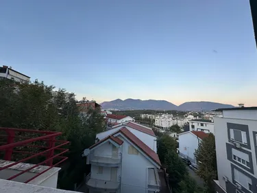 Foto e Apartment me qera Kompleksi FZ, Liqeni i Thate, Tiranë