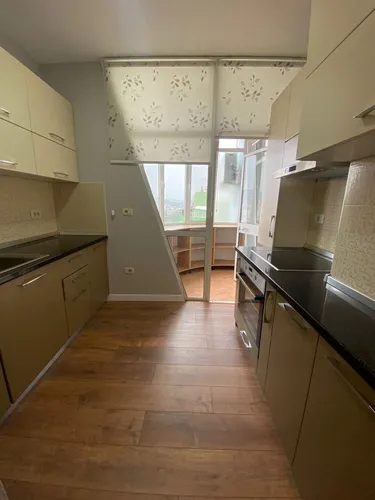 Foto e penthouse me qera Myslym Shyri, Tiranë