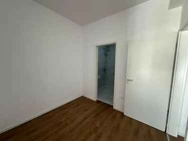 Foto e Apartment në shitje Ali Demi, Tiranë