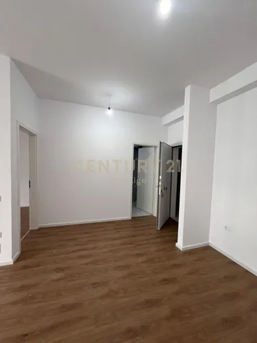 Foto e Apartment në shitje Ali Demi, Tiranë